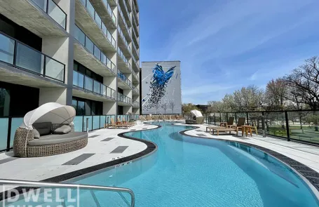 2 Bedroom West Loop Apartment