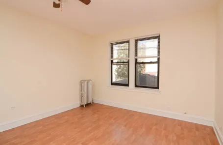 Studio Ravenswood Apartment