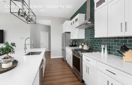 2 Bedroom Naperville Apartment