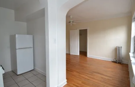 Studio Ravenswood Apartment