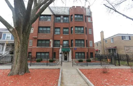 Studio Ravenswood Apartment