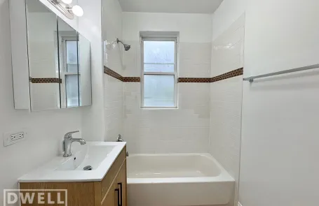 3 Bedroom Logan Square Apartment