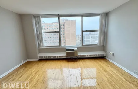 1 Bedroom Edgewater Apartment