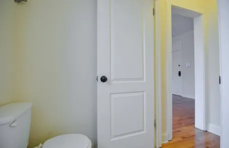 Studio Ravenswood Apartment