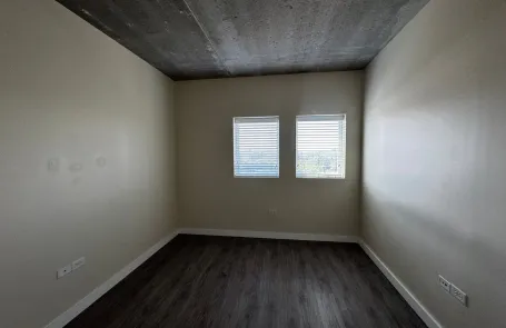 2 Bedroom Rogers Park Apartment