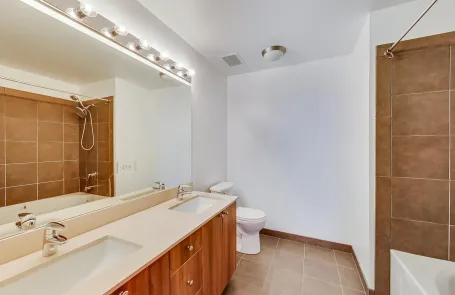 2 Bedroom Chicago Loop Apartment