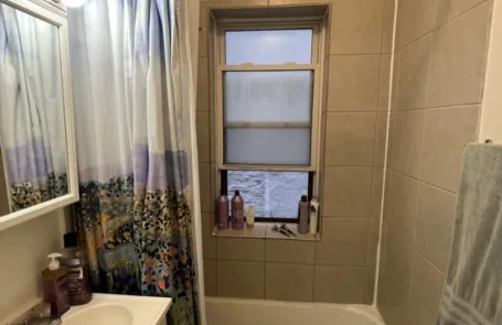Studio DePaul Apartment