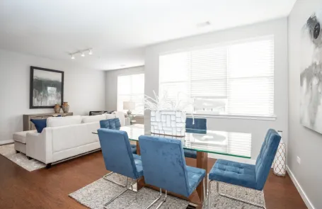2 Bedroom Naperville Apartment