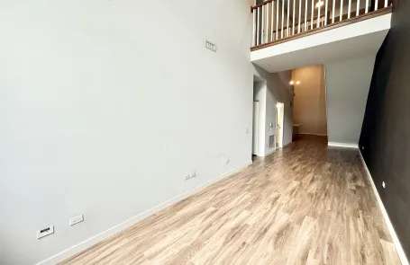 2 Bedroom Ravenswood Apartment