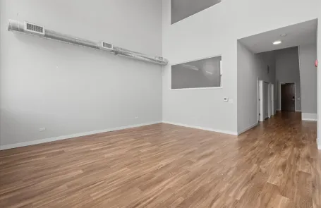 2 Bedroom Ravenswood Apartment