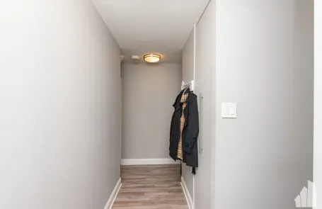 2 Bedroom Streeterville Apartment