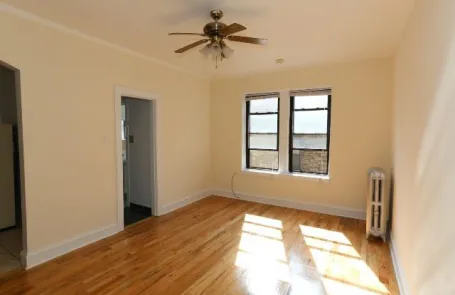 Studio Ravenswood Apartment