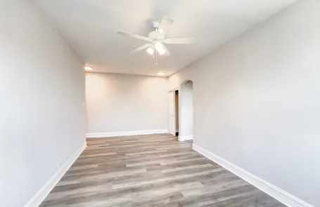 1 Bedroom Ravenswood Apartment