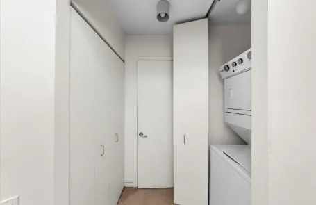 Studio River North Apartment