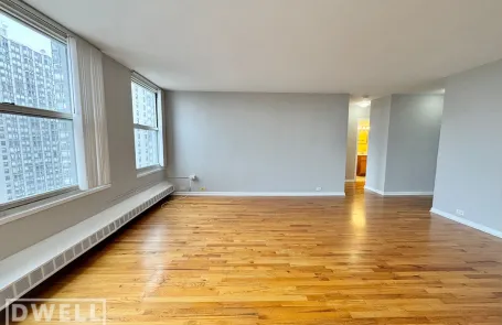 1 Bedroom Edgewater Apartment