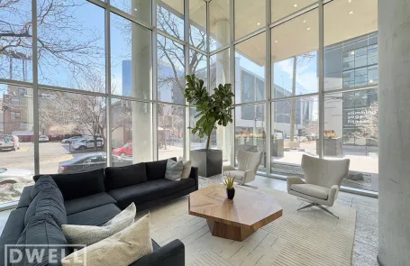1 Bedroom Lincoln Park Apartment