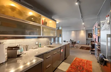 2 Bedroom Lincoln Park Apartment