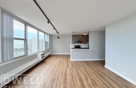 1 Bedroom Edgewater Apartment