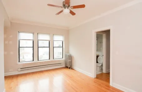 Studio Ravenswood Apartment