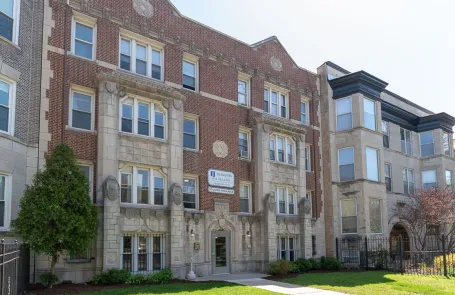 Studio Sheridan Park Apartment