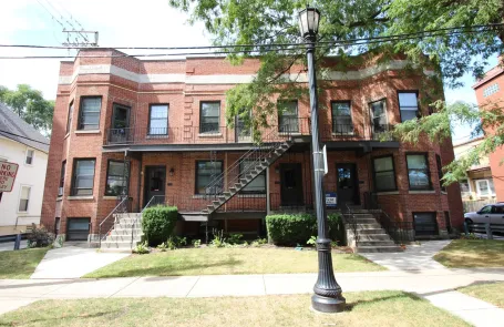 Studio Evanston Apartment