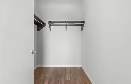 1 Bedroom Ravenswood Apartment