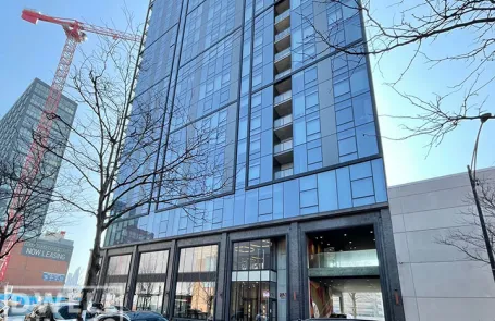 1 Bedroom West Loop Apartment