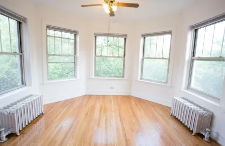 1-2 Bedroom Kenwood Apartment