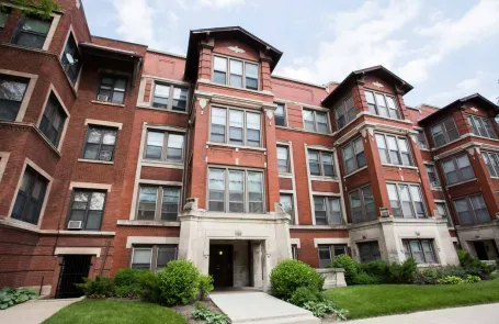 1 Bedroom Kenwood Apartment