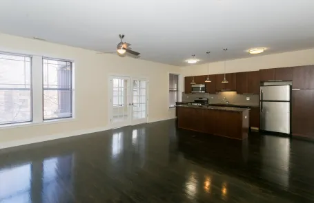 4 Bedroom Hyde Park Apartment