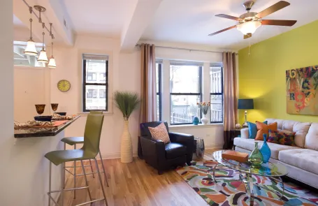 2 Bedroom Hyde Park Apartment
