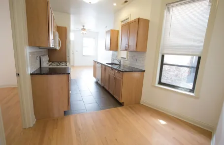 4 Bedroom Hyde Park Apartment