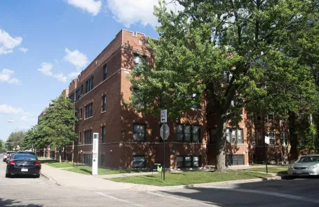 2 Bedroom Hyde Park Apartment