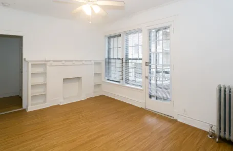 2 Bedroom Hyde Park Apartment