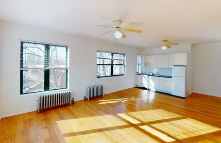 Studio-3 Bedroom Hyde Park Apartment