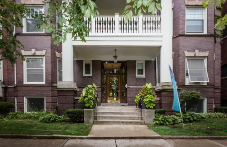 4 Bedroom Hyde Park Apartment