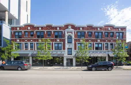 2 Bedroom Hyde Park Apartment