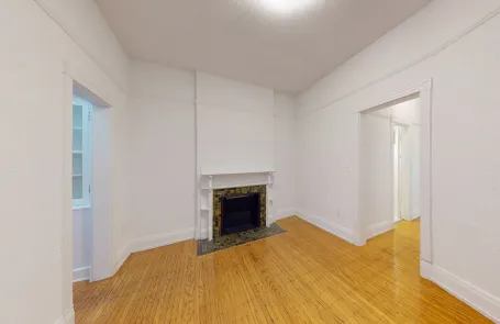 3 Bedroom Hyde Park Apartment
