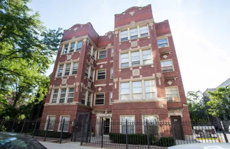 2 Bedroom Hyde Park Apartment