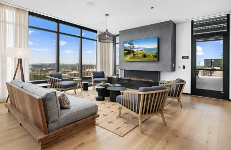 Studio-2 Bedroom West Loop Apartment