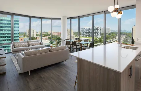 Studio-2 Bedroom Hyde Park Apartment
