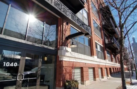 1 Bedroom West Loop Condo