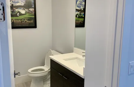 2 Bedroom Bucktown Apartment
