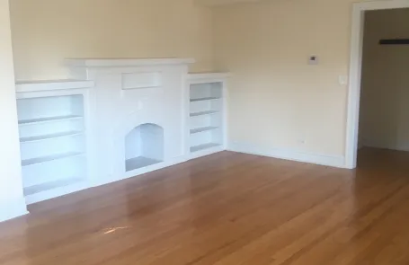 3 Bedroom Albany Park Apartment