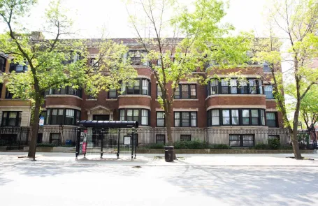 2 Bedroom Hyde Park Apartment