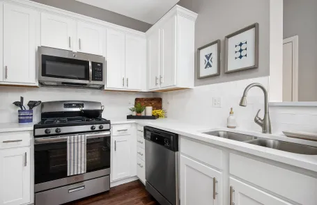 1-2 Bedroom Naperville Apartment