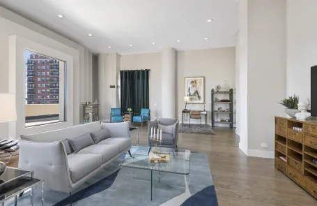 Studio-2 Bedroom South Loop Apartment