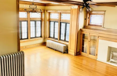 3 Bedroom Humboldt Park Apartment
