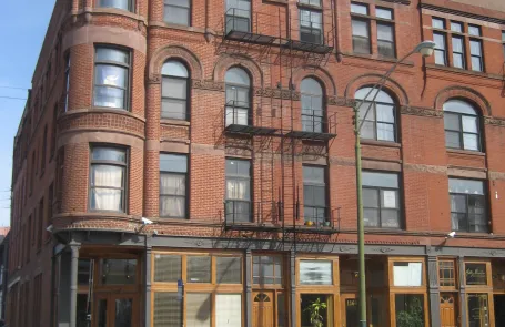 1 Bedroom Noble Square Apartment