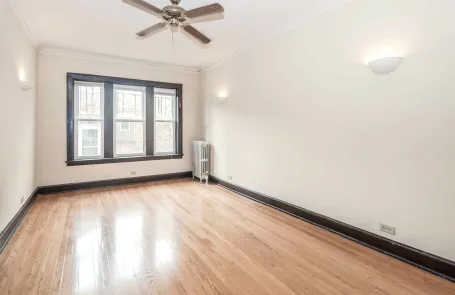 Studio Ravenswood Apartment